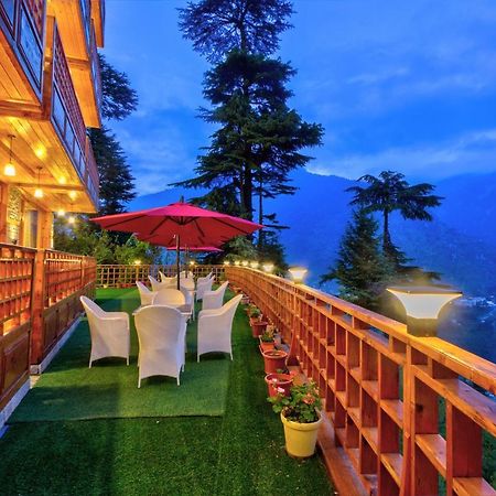 The Holiday Villa Resorts & Spa 마날리 외부 사진