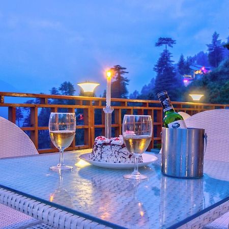 The Holiday Villa Resorts & Spa 마날리 외부 사진