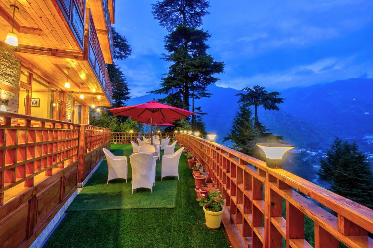 The Holiday Villa Resorts & Spa 마날리 외부 사진