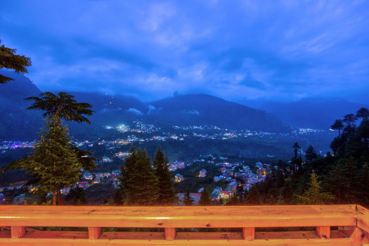 The Holiday Villa Resorts & Spa 마날리 외부 사진