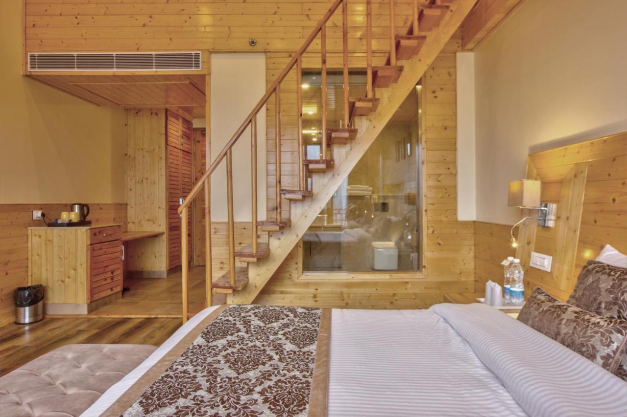The Holiday Villa Resorts & Spa 마날리 외부 사진