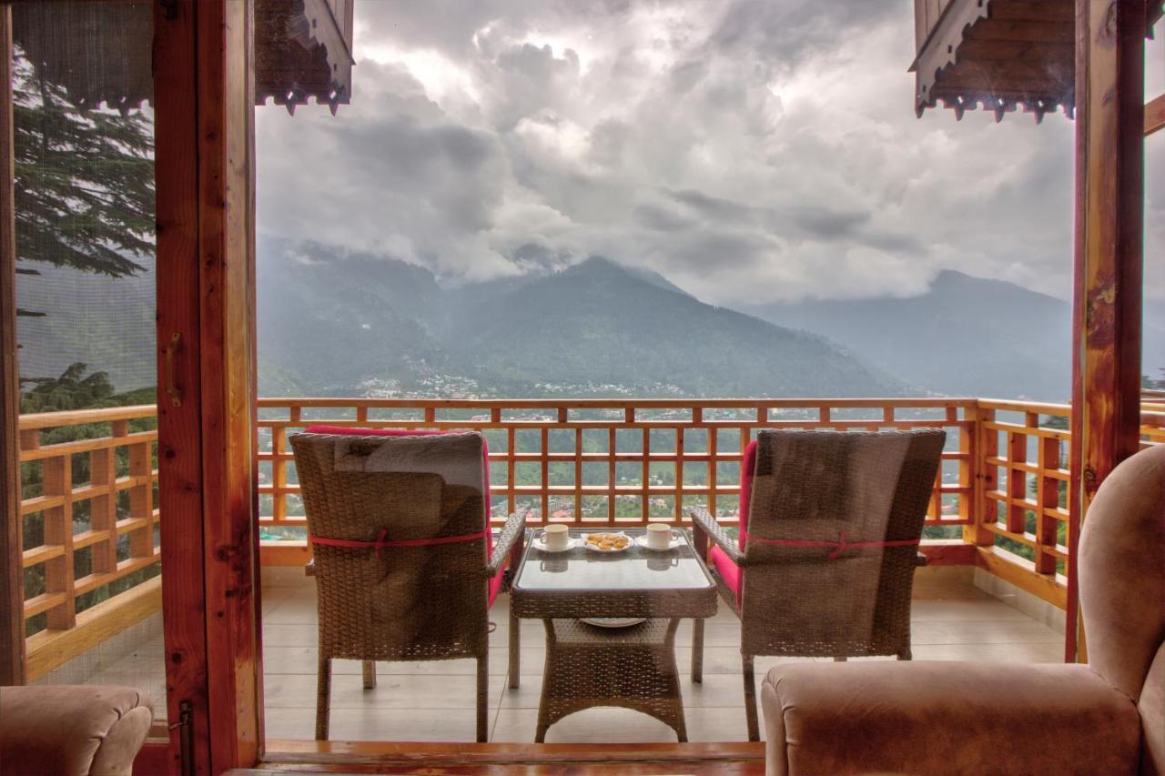 The Holiday Villa Resorts & Spa 마날리 외부 사진