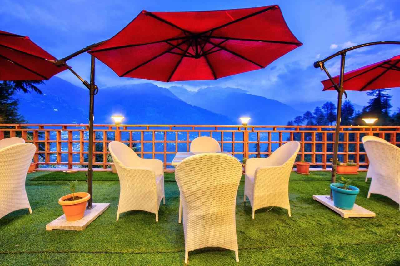 The Holiday Villa Resorts & Spa 마날리 외부 사진