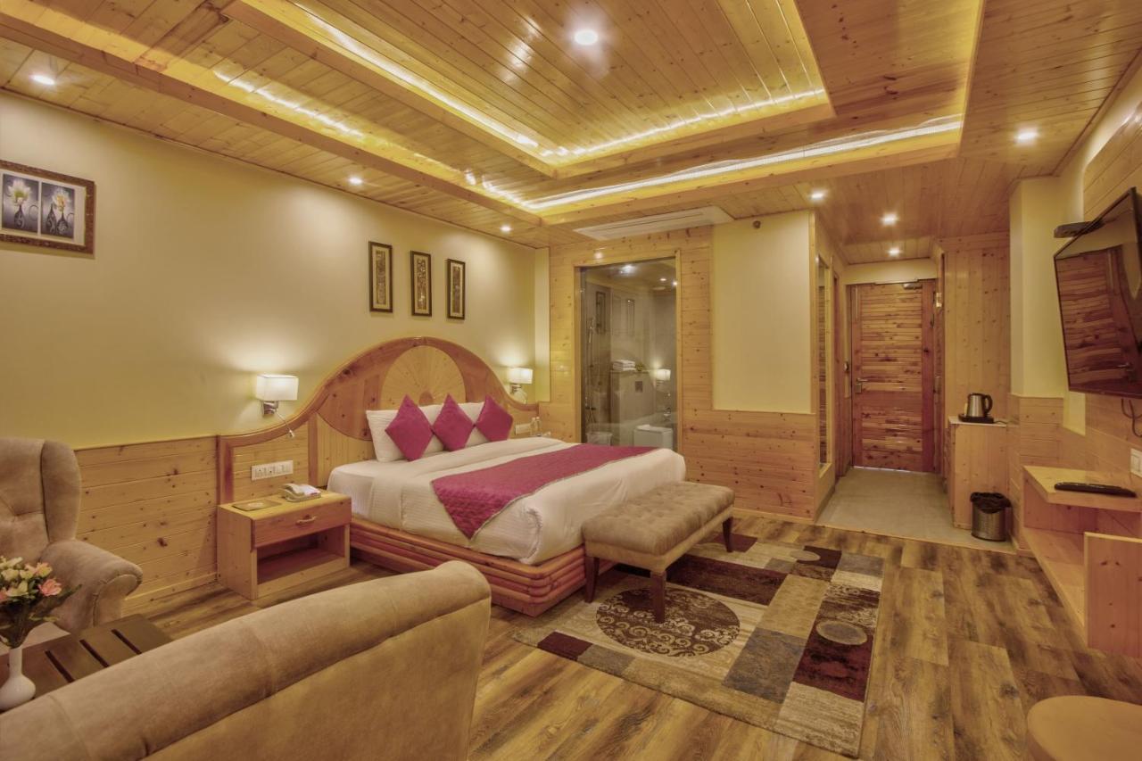 The Holiday Villa Resorts & Spa 마날리 외부 사진