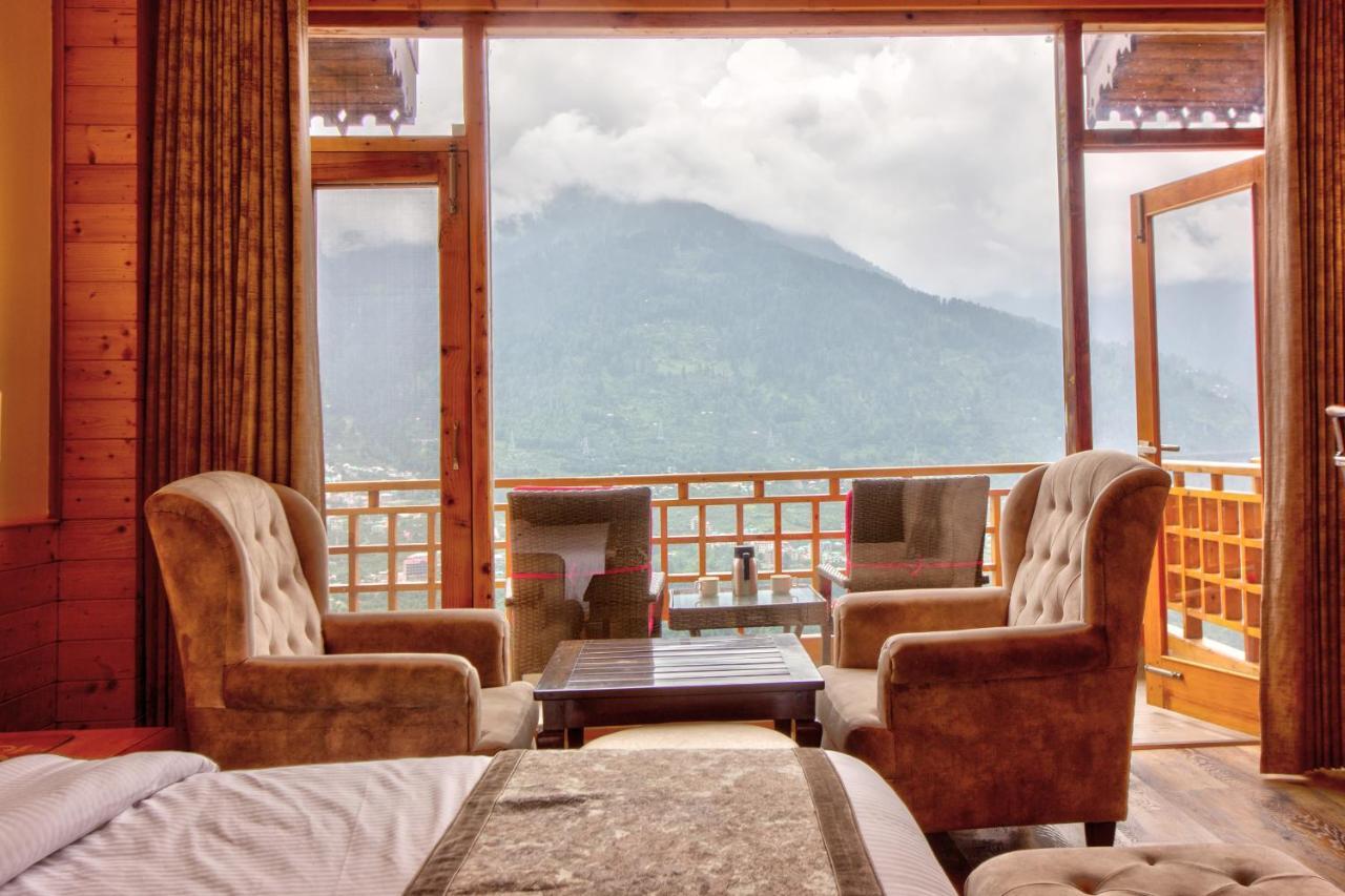 The Holiday Villa Resorts & Spa 마날리 외부 사진