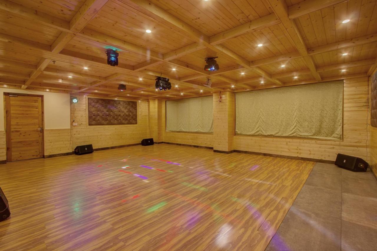 The Holiday Villa Resorts & Spa 마날리 외부 사진