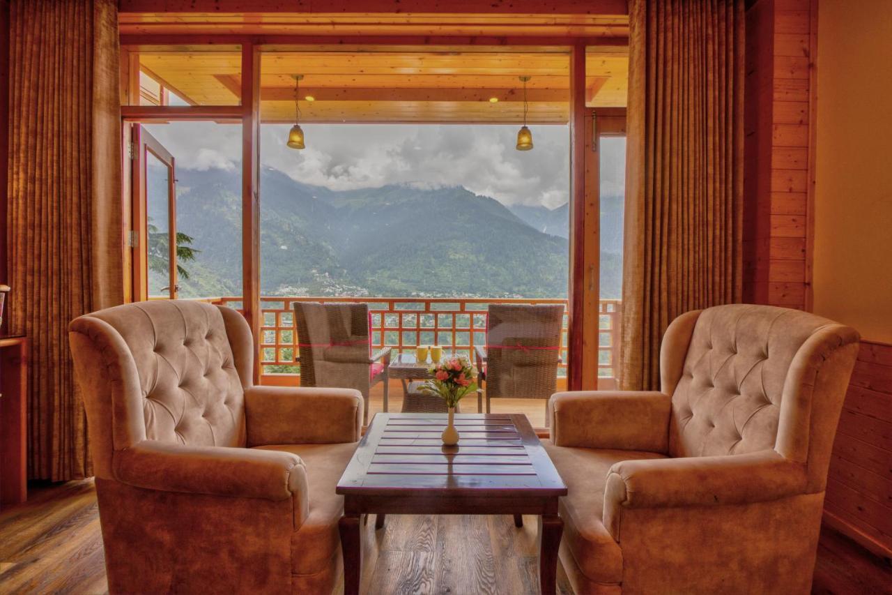 The Holiday Villa Resorts & Spa 마날리 외부 사진